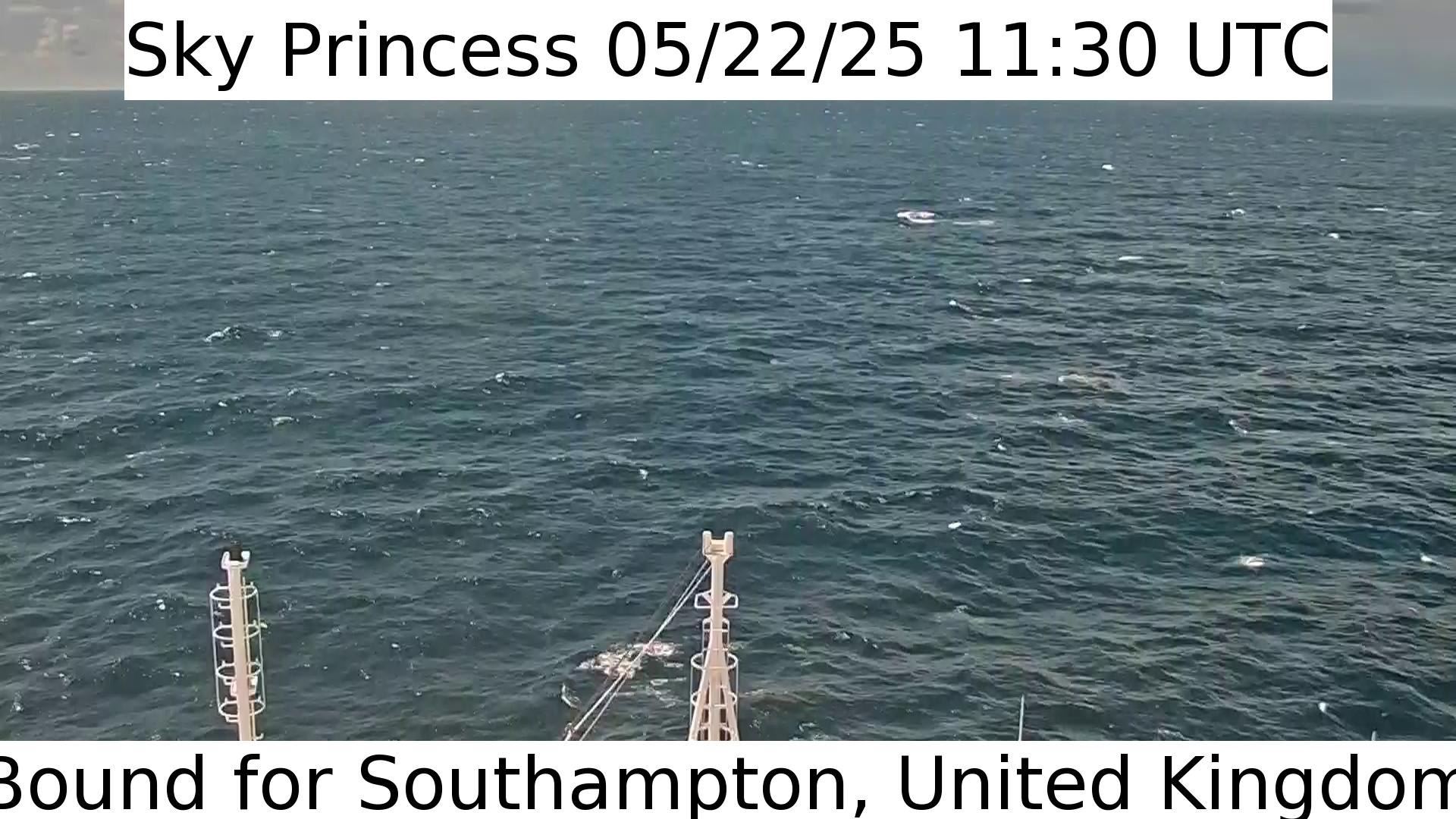 A live picture from the bridge of the Sky Princess